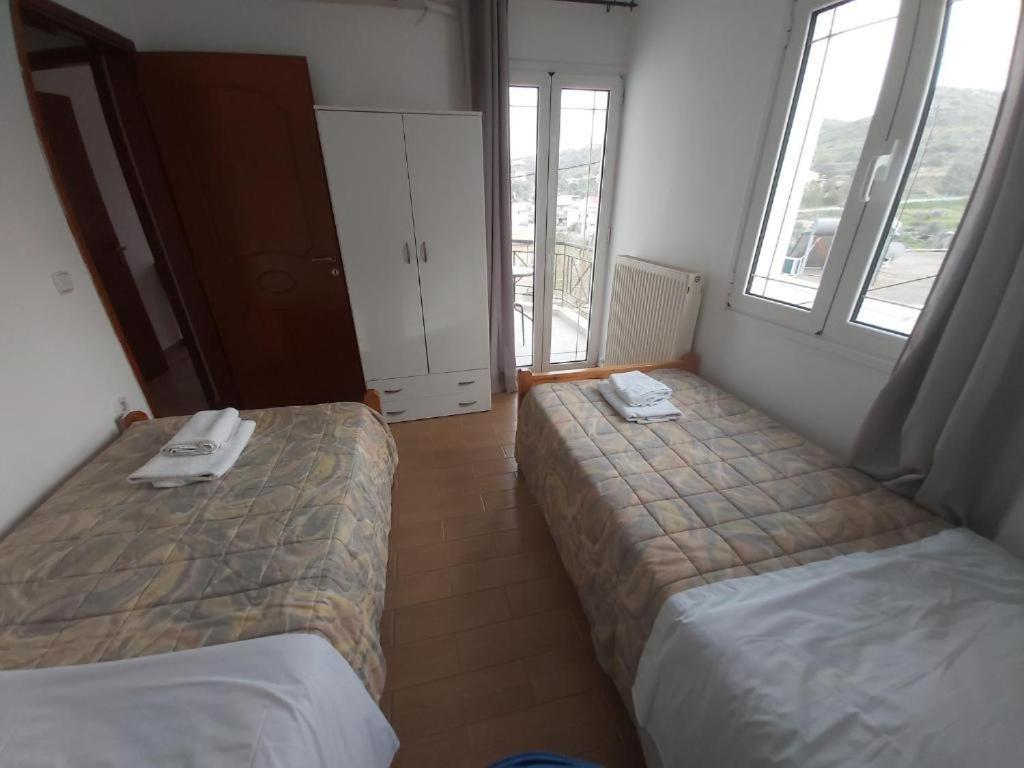 Bodikos Apartments Pitsidia Eksteriør billede